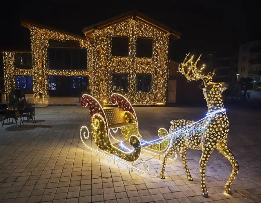 Işıklı Kızaklı Geyik Dekoru