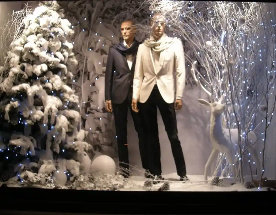 YILBAŞI MAĞAZA VİTRİN SÜSLEME,