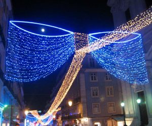 CADDE IŞIK SÜSLEMESİ. CADDE LED SÜSLEMESİ, YILBAŞI CADDE SÜSLEMESİ.