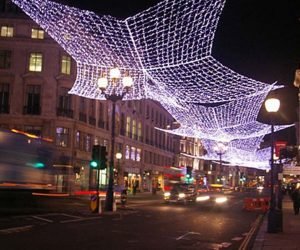 CADDE IŞIK SÜSLEMESİ. CADDE LED SÜSLEMESİ, YILBAŞI CADDE SÜSLEMESİ.