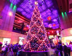 Işıklı Yapay Çam Ağacı