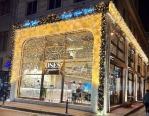 Restoran Yılbaşı Işık Süslemesi