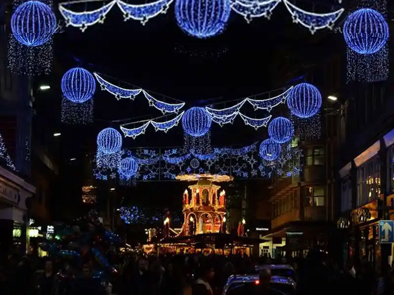 Cadde ışık süsleme Cadde ışık süsleme