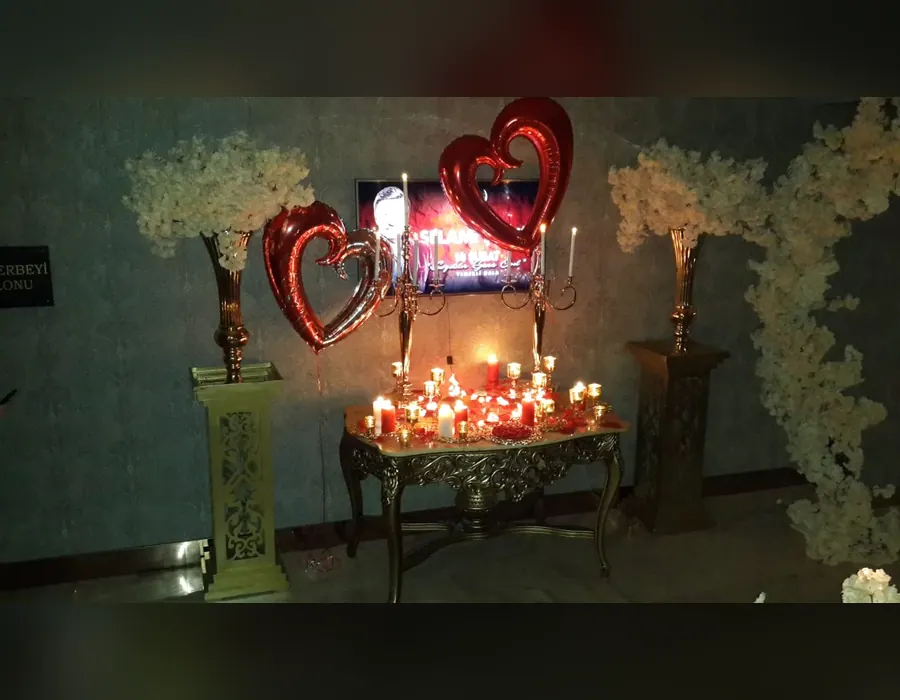 Sevgililer Günü dekoratif süsleme