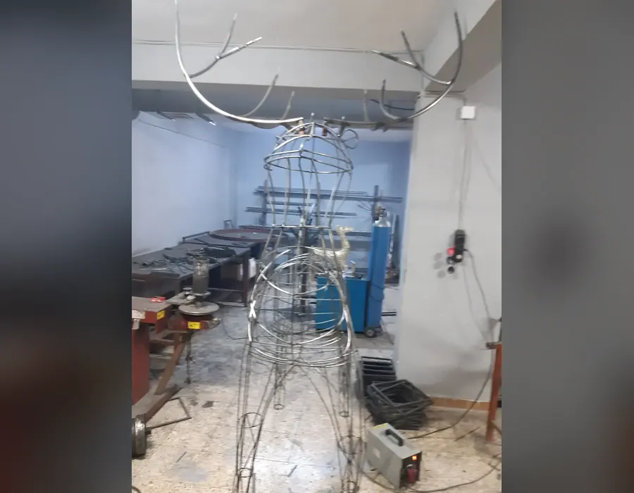Üsküdar'daki atölyemizde üretilen büyük boy tel geyik iskeleti Üsküdar'daki atölyemizde üretilen büyük boy tel geyik iskeleti